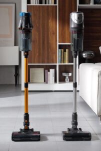 Cordless vacuum for effortless cleaning and versatile use.